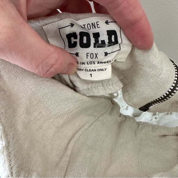 Stone Cold Fox romper - Picture 5 of 5